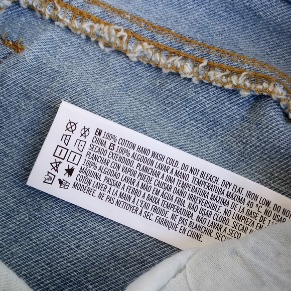 NWT Forever 21 Denim Mini Raw Skirt Frayed Hem Size XS - Picture 5 of 9